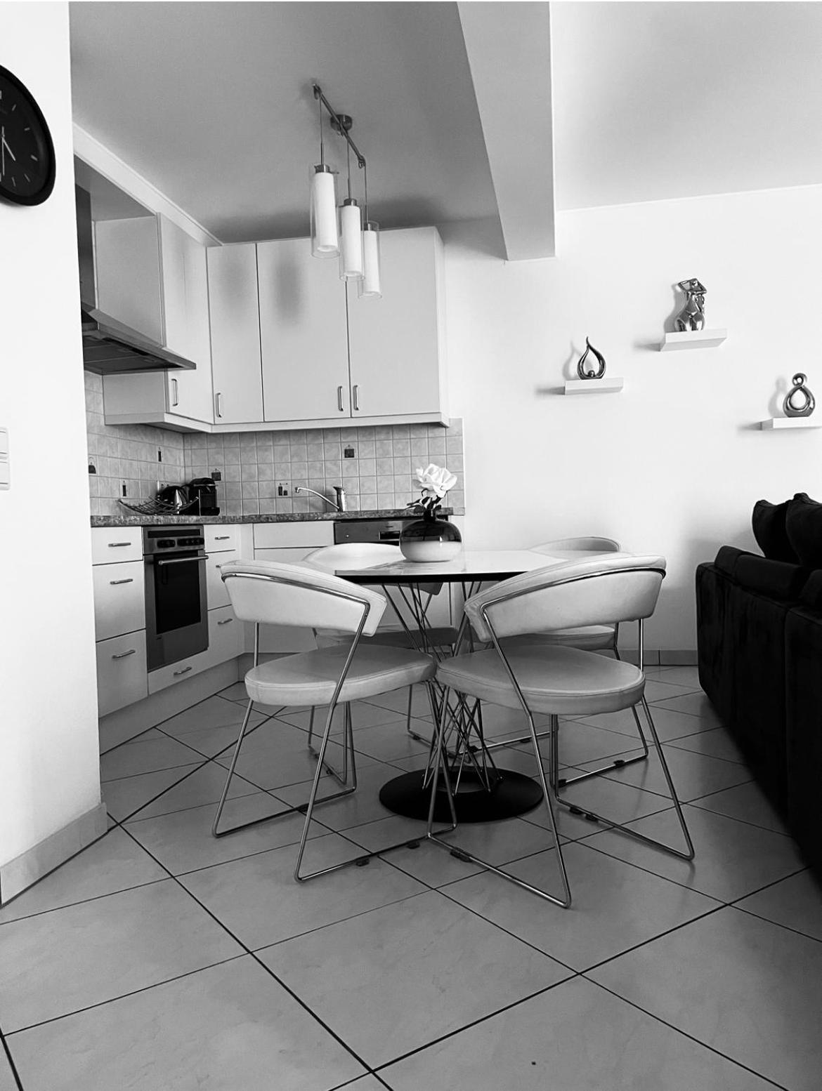 Luxury Penthouse Apartment With 3 Balconies -2 Bedrooms -Petrus View & Parking Люксембург Екстериор снимка